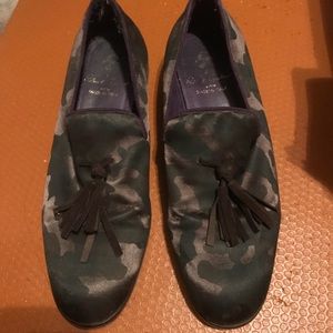 Men’s Robert Graham Loafers Size 10.